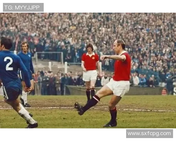 英格兰足球队对阵中国B队的精彩较量即将上演,谁能赢得胜利